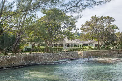Luxury Villa Photo #5