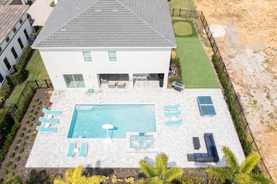 Luxury Villa Photo #2