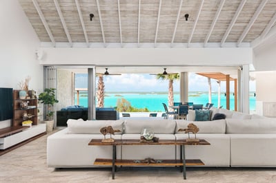 Luxury Villa Photo #11