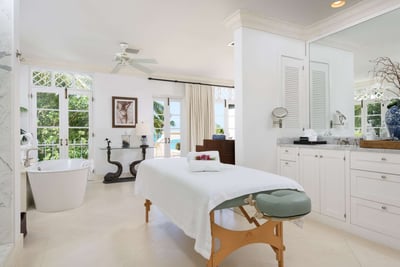 Luxury Villa Photo #38