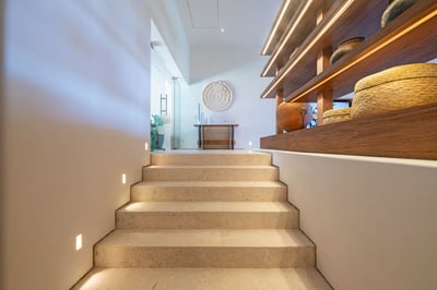 Luxury Villa Photo #39