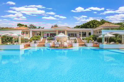 Luxury Villa Photo #2