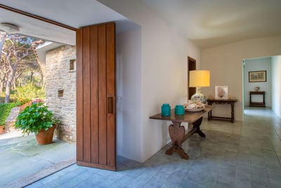 Luxury Villa Photo #19