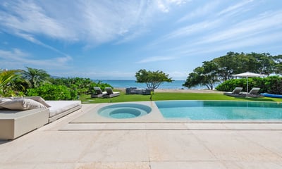 Luxury Villa Photo #10
