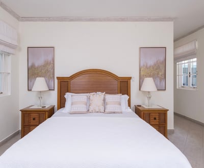 Luxury Villa Photo #26