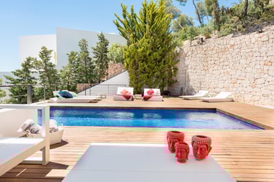 Luxury Villa Photo #6