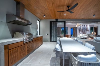 Luxury Villa Photo #7