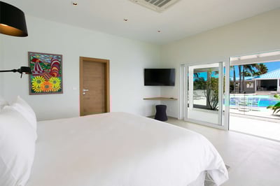 Luxury Villa Photo #28