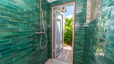 Luxury Villa Photo #47