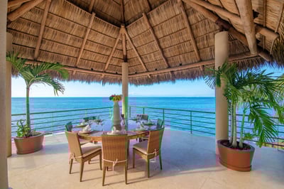Luxury Villa Photo #7
