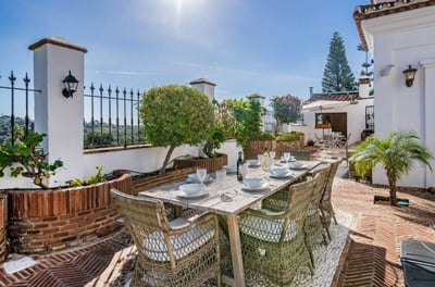 Luxury Villa Photo #13