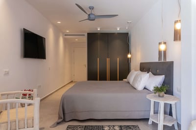 Luxury Villa Photo #23