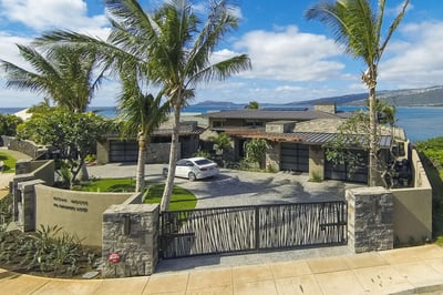 Luxury Villa Photo #6