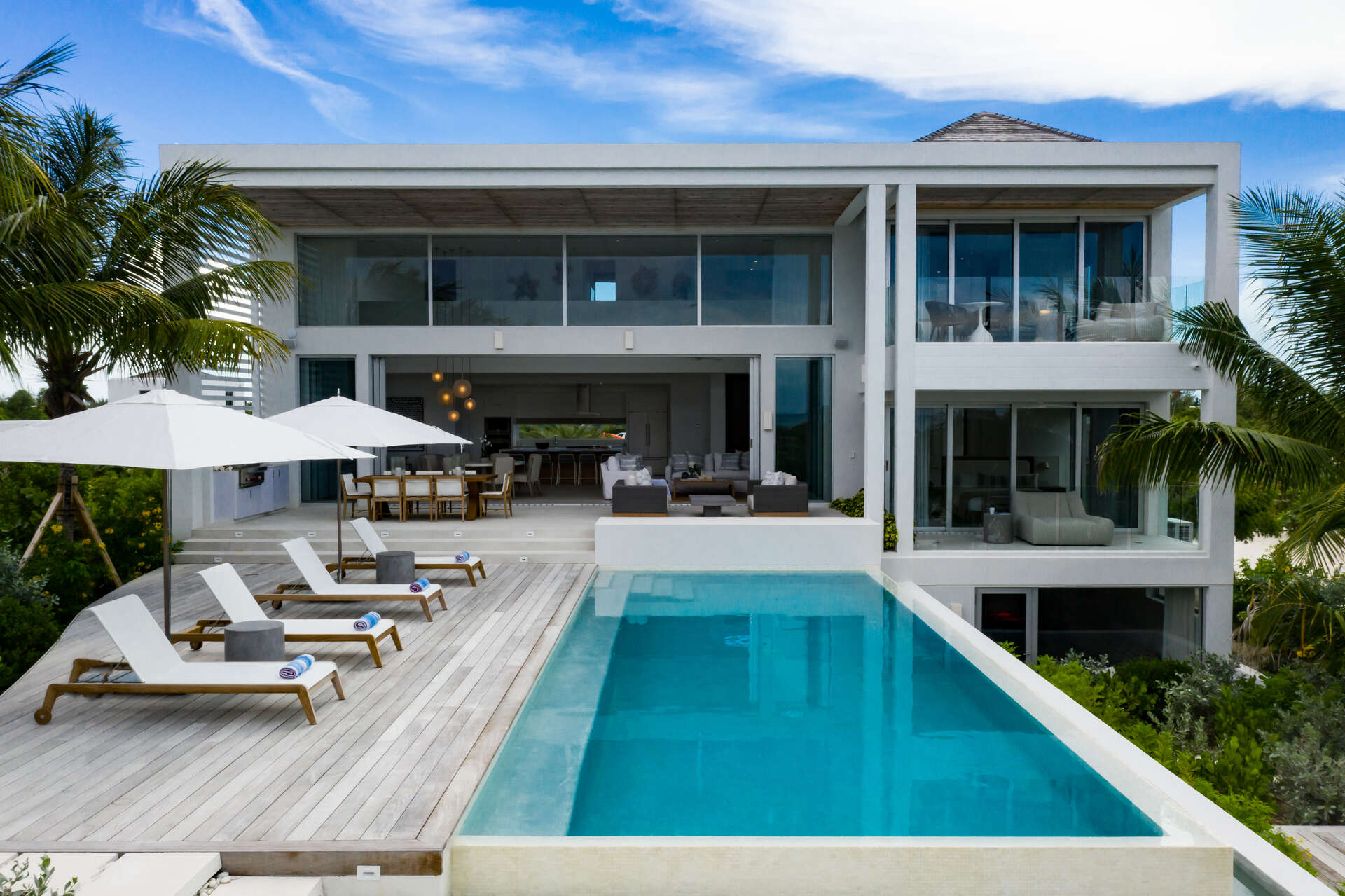 Beach Enclave Grace Bay 4 BDM Ocean View Villa - 2