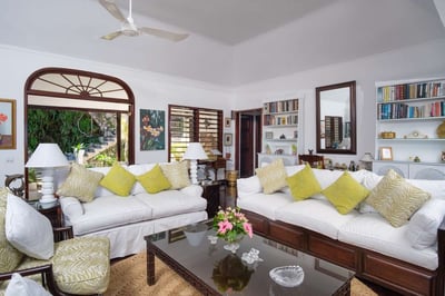 Luxury Villa Photo #15
