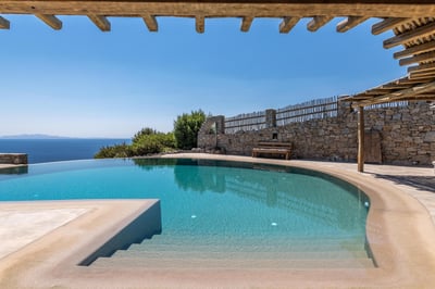 Luxury Villa Photo #10