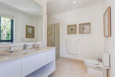Luxury Villa Photo #50