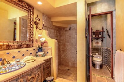 Luxury Villa Photo #25