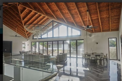 Luxury Villa Photo #11