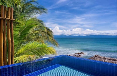 Luxury Villa Photo #6
