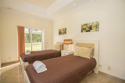 Luxury Villa Photo #19