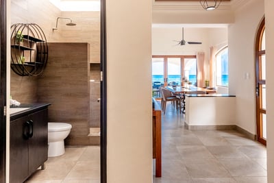 Luxury Villa Photo #23