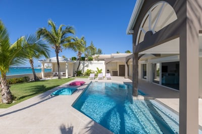 Luxury Villa Photo #36