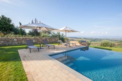 Luxury Villa Photo #5