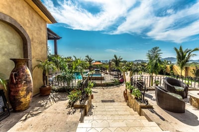 Luxury Villa Photo #9