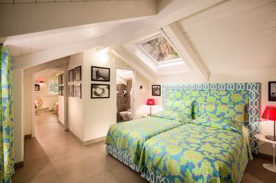 Luxury Villa Photo #40