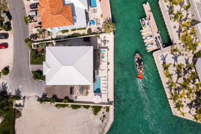 Luxury Villa Photo #3