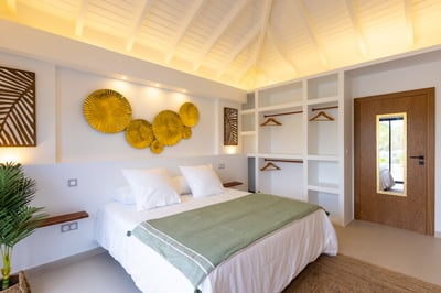 Luxury Villa Photo #36