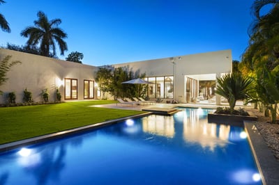 Luxury Villa Photo #7