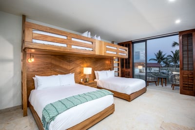 Luxury Villa Photo #20