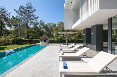 Luxury Villa Photo #6