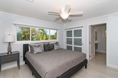 Luxury Villa Photo #22