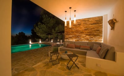 Luxury Villa Photo #18