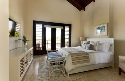 Luxury Villa Photo #33