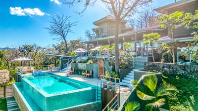Luxury Villa Photo #4