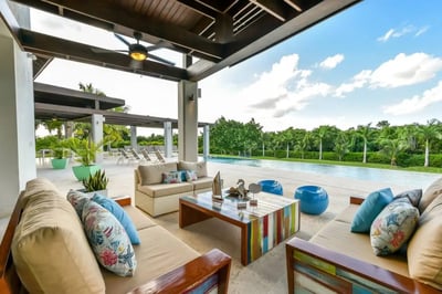 Luxury Villa Photo #23