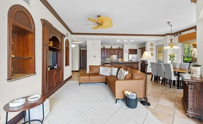 Luxury Villa Photo #15