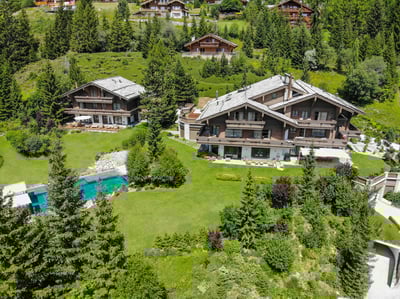 Luxury Villa Photo #6