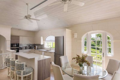 Luxury Villa Photo #4