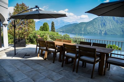 Luxury Villa Photo #3