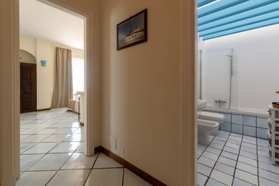Luxury Villa Photo #93