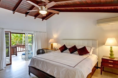 Luxury Villa Photo #11