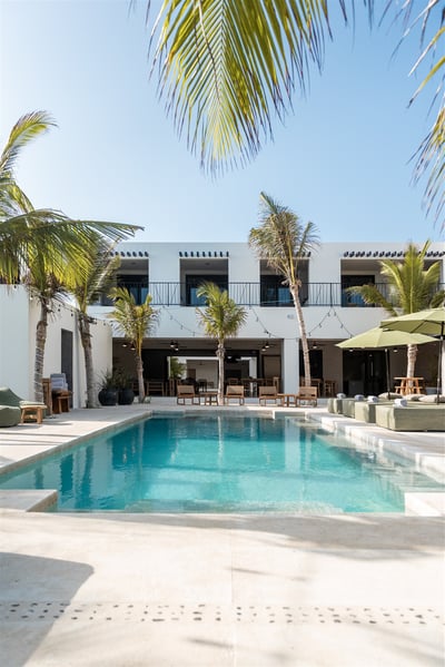Luxury Villa Photo #3