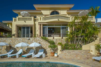Luxury Villa Photo #15