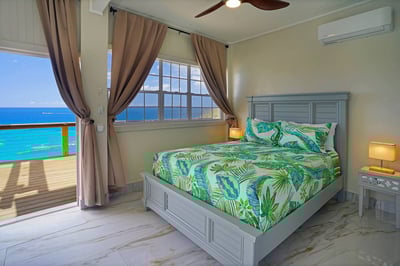Luxury Villa Photo #27