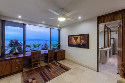 Luxury Villa Photo #45